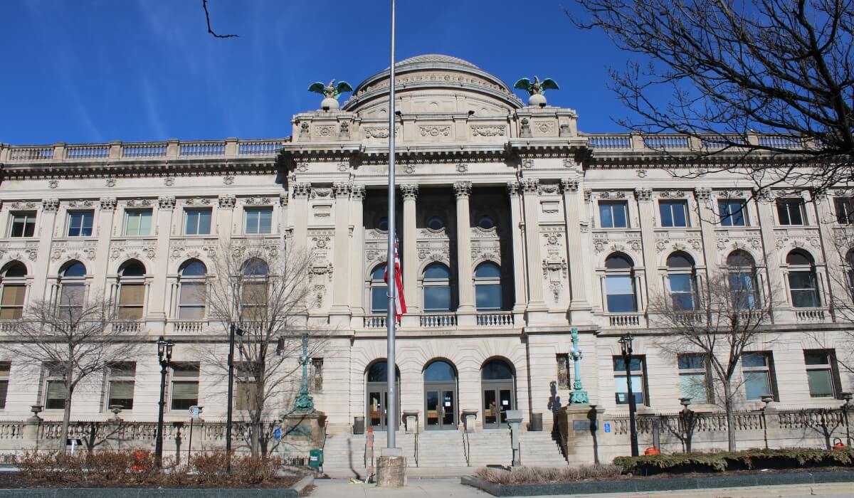 Unlocking Imagination: Diving into the Attractions of Milwaukee Public Library